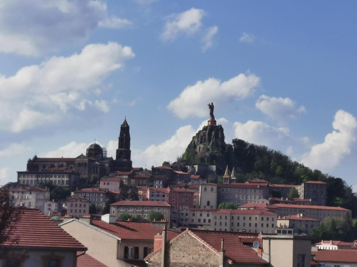 Velay Cocon Appartement 4 Chambres Avec Vue Sur Les Monuments Le Puy-en-Velay Exterior foto